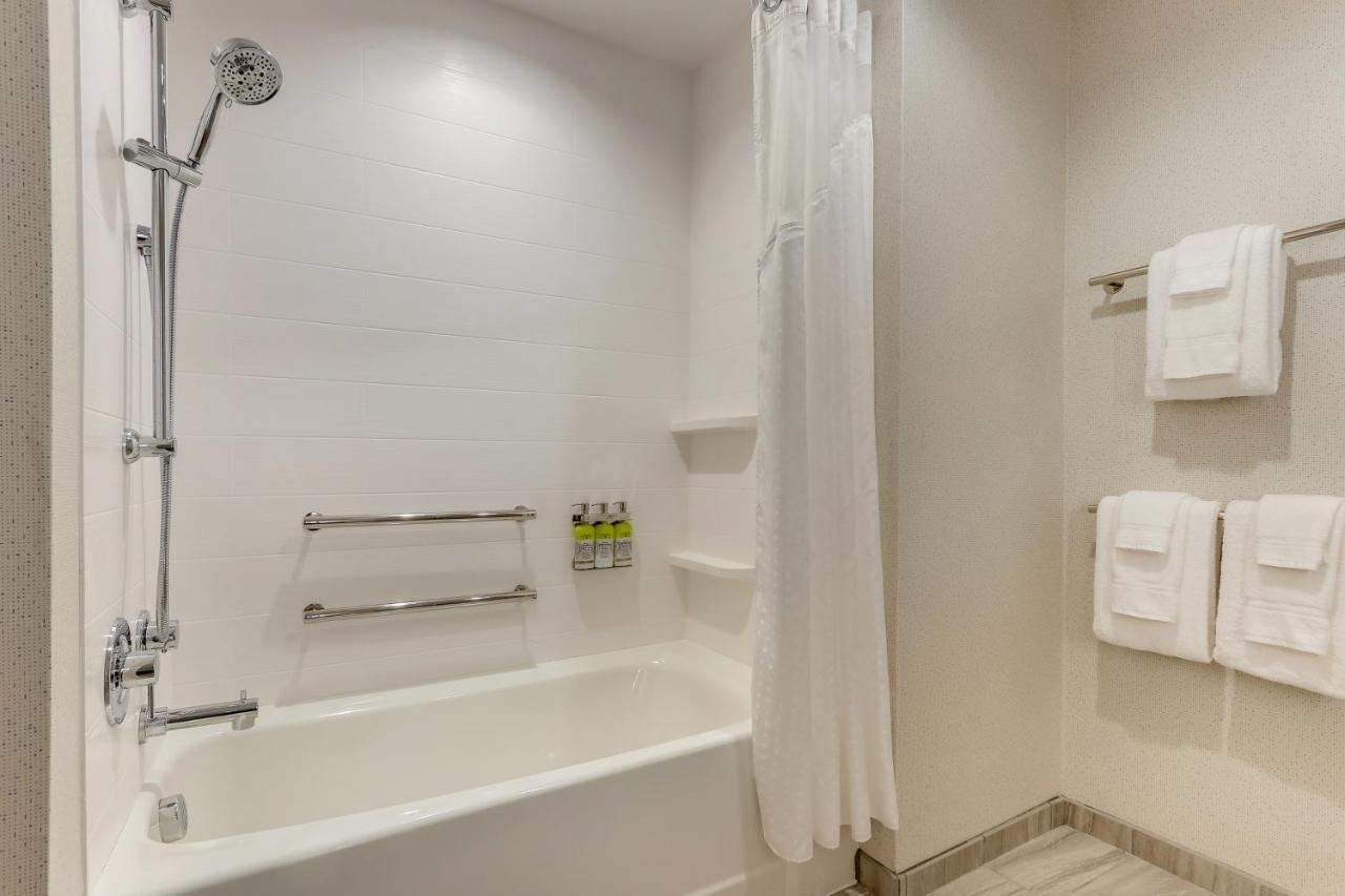 Holiday Inn Express - Wilmington - Porters Neck By Ihg Kültér fotó