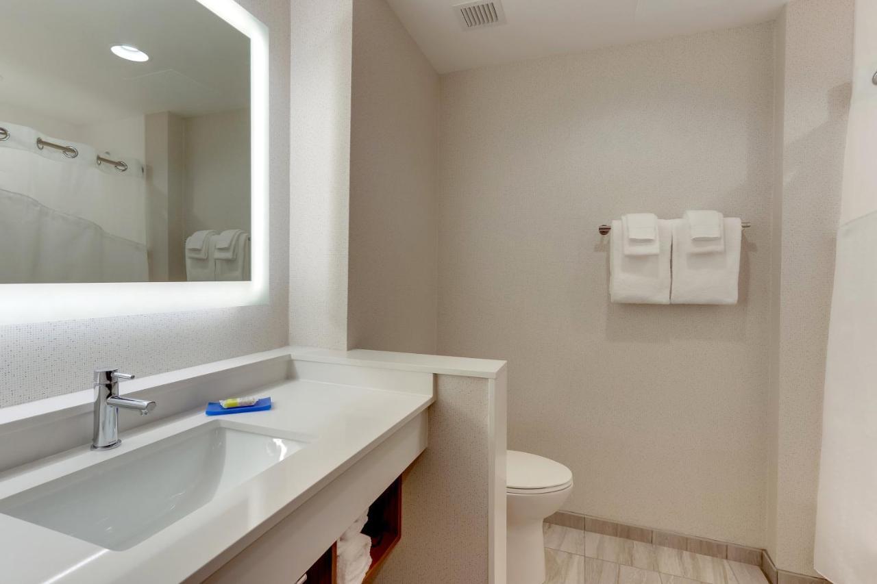 Holiday Inn Express - Wilmington - Porters Neck By Ihg Kültér fotó